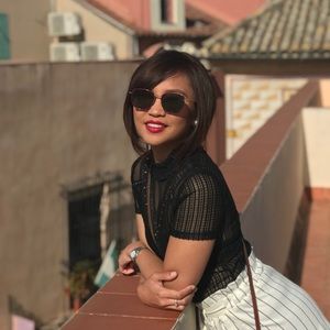 Meet your Posher, Ness janine